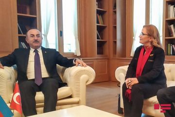 Elmar Məmmədyarov Mövlud Çavuşoğlu ilə görüşüb - YENİLƏNİB