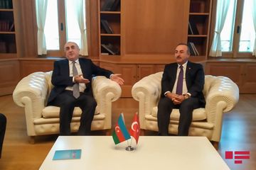 Elmar Məmmədyarov Mövlud Çavuşoğlu ilə görüşüb - YENİLƏNİB