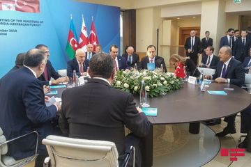  Tbilisidə Azərbaycan, Türkiyə və Gürcüstan XİN başçılarının görüşü keçirilib - YENİLƏNİB