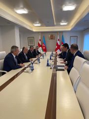 Elmar Məmmədyarov Gürcüstanın Baş naziri Giorgi Qaxaria ilə görüşüb