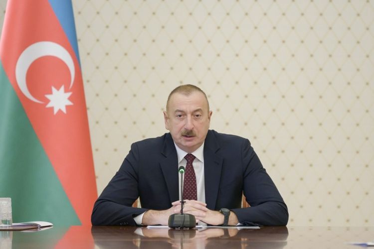 Президент Ильхам Алиев поздравил Симонетту Соммаругу