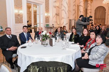 YAP-ın təşkilatçılığı ilə “Təhsilin inkişaf strategiyası: nailiyyətlər və əsas hədəflər” mövzusunda konfrans keçirilib