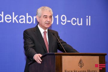 YAP-ın təşkilatçılığı ilə “Təhsilin inkişaf strategiyası: nailiyyətlər və əsas hədəflər” mövzusunda konfrans keçirilib