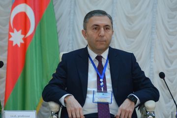 UNEC-də “Azərbaycanın iqtisadi inkişaf strategiyası” mövzusunda konfrans keçirilib