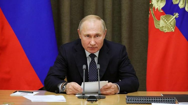 Situation in Russian economy creates base for better results, Putin says
