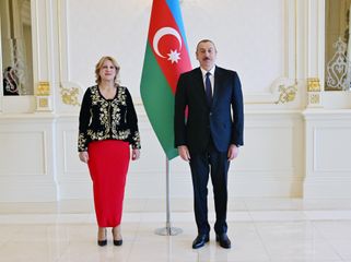 Azərbaycan Prezidenti Əlcəzairin yeni səfirinin etimadnaməsini qəbul edib - YENİLƏNİB