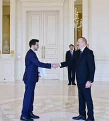 Prezident İlham Əliyev İsrailin Azərbaycanda yeni təyin olunmuş səfirinin etimadnaməsini qəbul edib - YENİLƏNİB