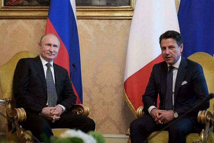 Putin İtaliyanın Baş Naziri ilə Liviyadakı vəziyyəti müzakirə edib