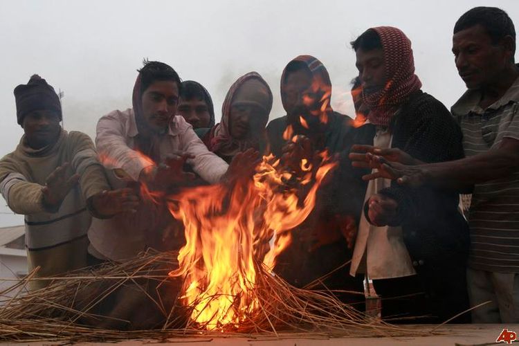 Banqladeşdə soyuq hava 50 nəfərin ölümünə səbəb olub