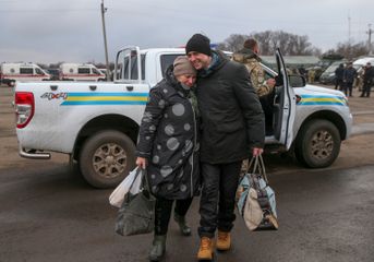 Ukrayna ilə qondarma Donetsk və Luqansk respublikaları arasında saxlanılan şəxslərin mübadiləsi başa çatıb