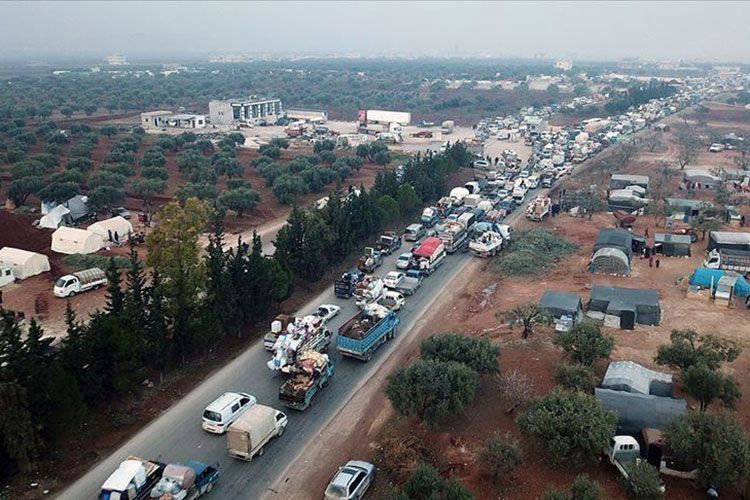 Из-под обстрелов в Идлибе за 2 дня бежало еще около 20 тыс сирийцев   