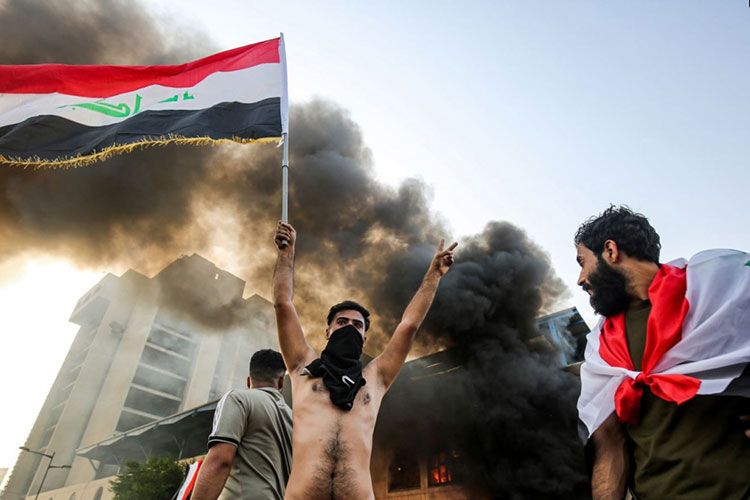 В Ираке три человека погибли при разгоне демонстраций