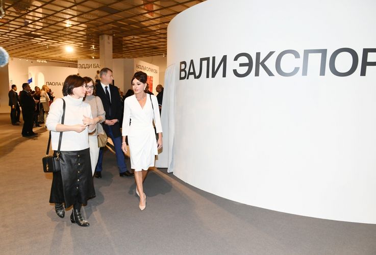 First Vice-President Mehriban Aliyeva viewed 8th Moscow International Biennale of Contemporary Art - PHOTOSESSION