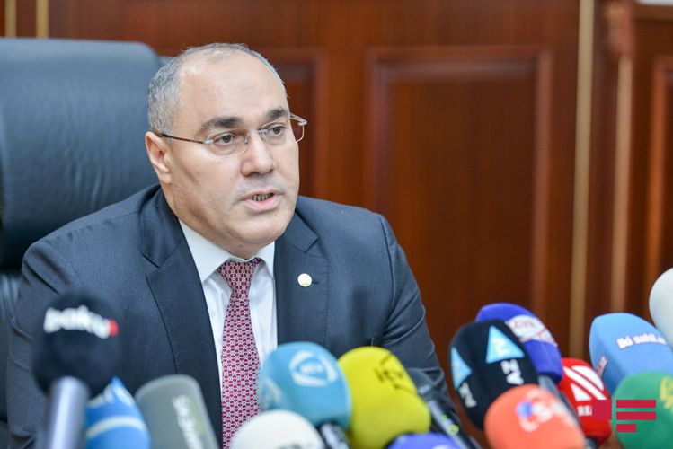 DGK 7 ildən yuxarı olan avtomobillərin idxalına məhdudiyyətin qoyulmasını təklif edib
