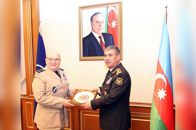 Zakir Həsənov NATO-nun Hərbi Komitəsinin sədri ilə görüşüb