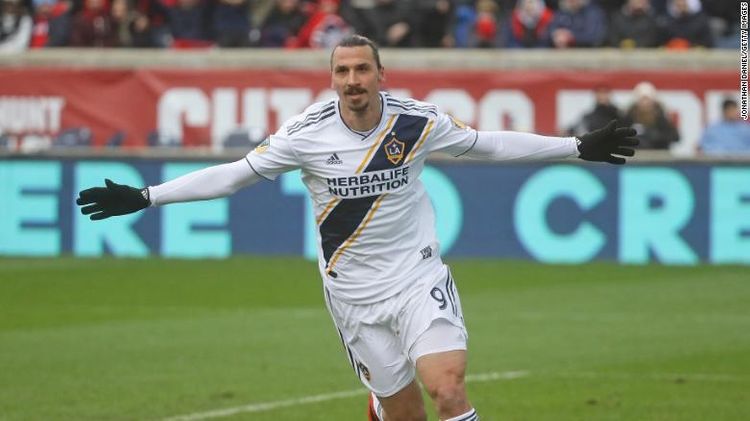 Zlatan İbrahimoviç klub alır