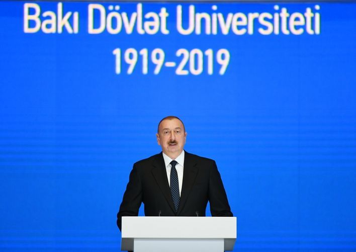 Президент Ильхам Алиев принял участие в церемонии по случаю 100-летия БГУ - ОБНОВЛЕНО-1 - ФОТО
