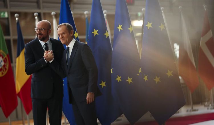 Donald Tusk hands over EU Council Presidency to Charles Michel - VIDEO
