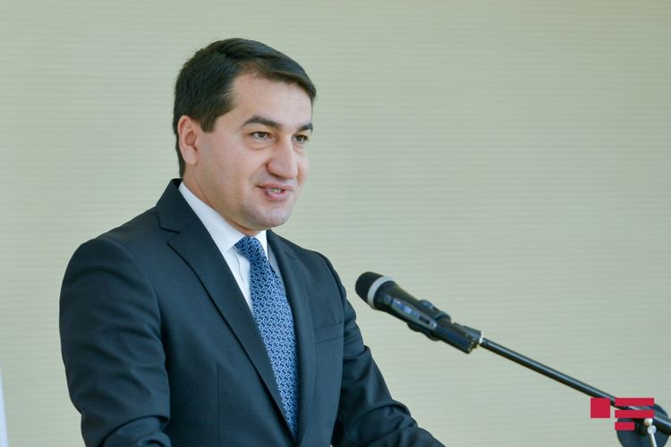 Hikmət Hacıyev Prezident Administrasiyasının Xarici siyasət məsələləri şöbəsinin müdiri təyin olunub
