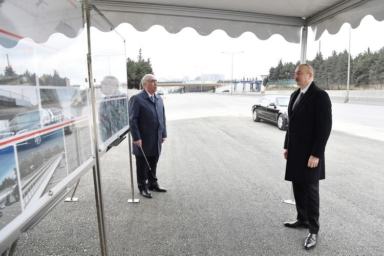 President Ilham Aliyev viewed work done as part of expanding Baku-Sumgayit highway - UPDATED