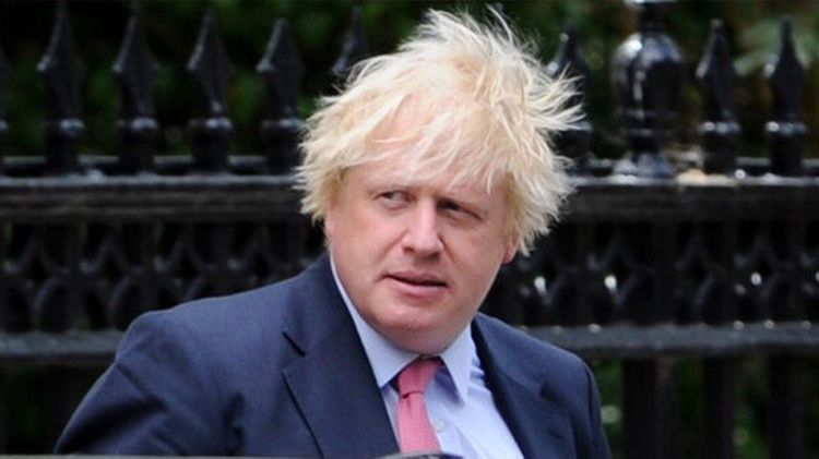 Премьер-министр Британии госпитализирован из-за коронавируса