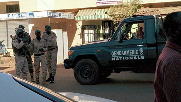 В Мали террористы напали на военный лагерь, погибли более 20 солдат