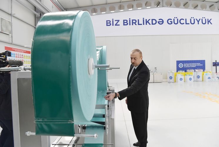 Prezident İlham Əliyev tibbi maska istehsalı müəssisəsinin açılışında iştirak edib - YENİLƏNİB