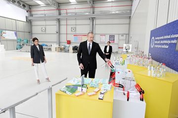 Prezident İlham Əliyev tibbi maska istehsalı müəssisəsinin açılışında iştirak edib - YENİLƏNİB