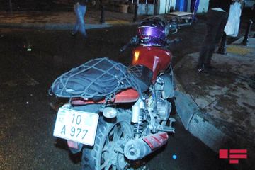 Bakıda motosiklet piyadanı vurub, xəsarət alanlar var - FOTO - VİDEO