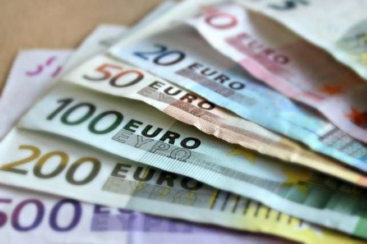 Еврогруппа согласовала механизм помощи еврозоне на 240 миллиардов евро