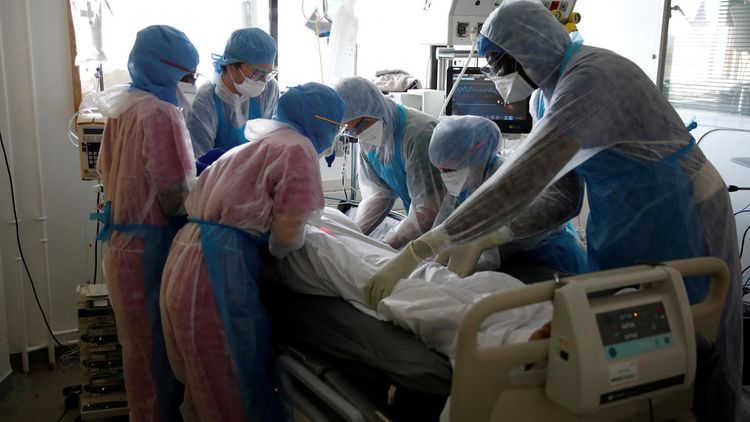 В Италии за сутки от коронавируса умерли 619 человек