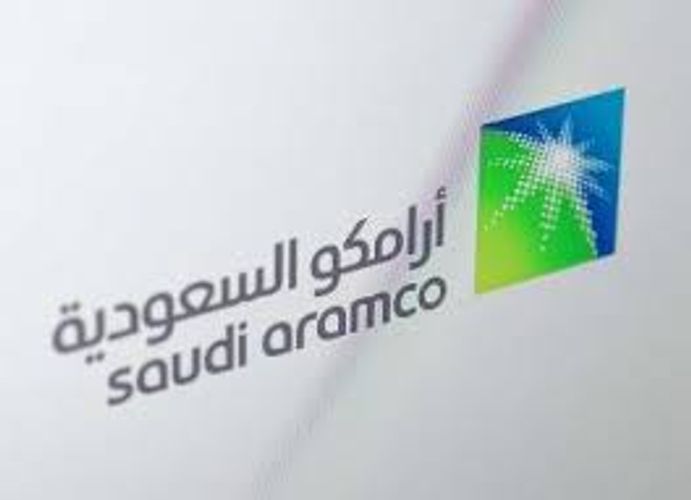 Saudi Aramco снизила майские цены на нефть для Азии, но повысила для США