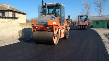 Ağdaşda avtomobil yolları yenidən qurulur