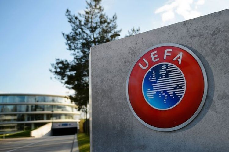 УЕФА может отменить все национальные чемпионаты