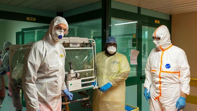 İtaliyada koronavirusdan vəfat edən tibb işçilərinin sayı 120-yə çatıb