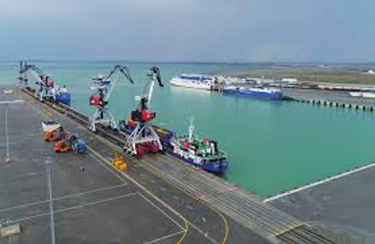 Qazaxıstan Bakı dəniz limanından istifadə edəcək