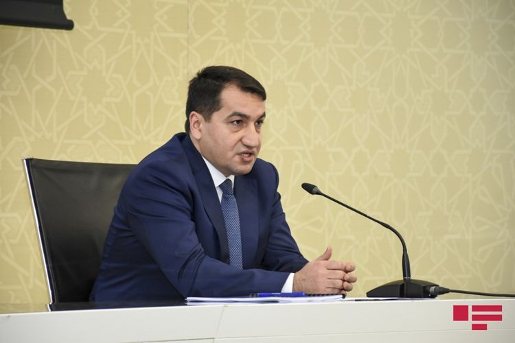 Azerbaijanis in Russia are offered on portal to return both by air and by land