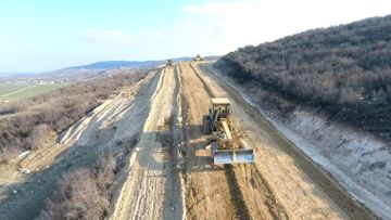 Şəkidə 6 yaşayış məntəqəsini əhatə edən yollar yenidən qurulur