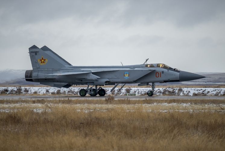 В Казахстане приостановили полеты истребителей МиГ-31