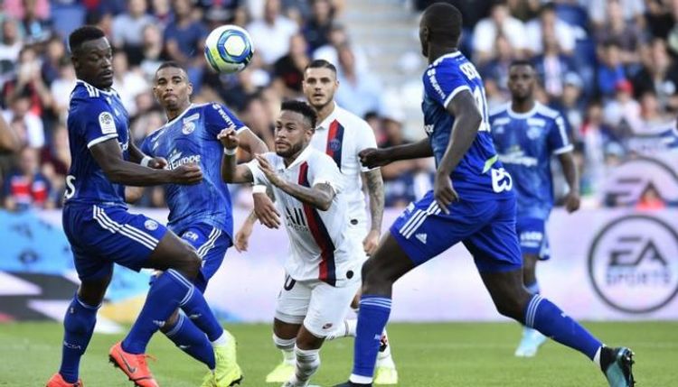 Fransalı futbolçular iyunda oynamağa qarşı çıxıb
