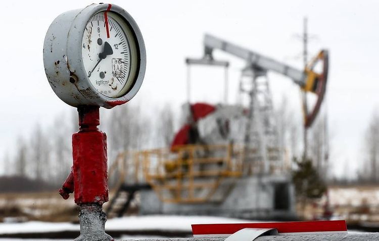 Brent crude oil price down below $19 per barrel