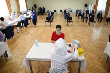 Pandemiya dövründə SOCAR-da qanvermə aksiyası davam edir
