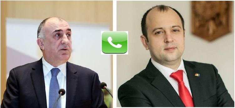 Azerbaijani and Moldovan FMs hold phone conversation