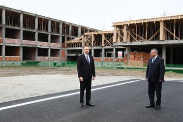 Azərbaycan Prezidenti 3042 məcburi köçkün ailəsi üçün yaşayış binalarından ibarət məhəllələrdə tikinti işlərinin gedişi ilə tanış olub - YENİLƏNİB
