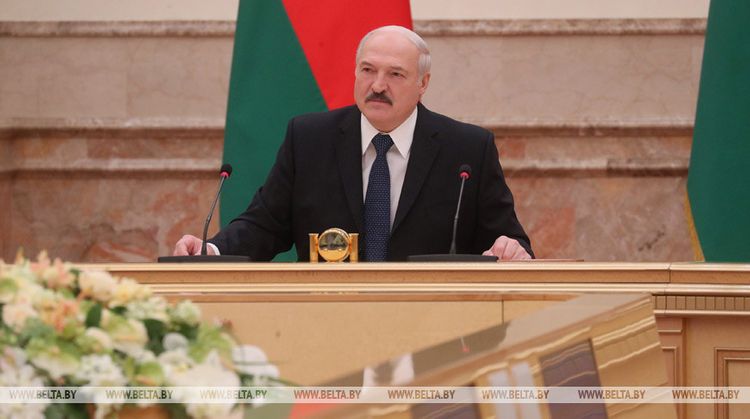 Лукашенко считает, что карантин из-за коронавируса не даст положительного результата