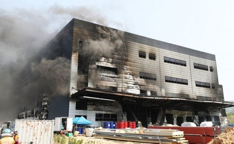 Число погибших при пожаре на стройке в Южной Корее достигло 37 - ОБНОВЛЕНО