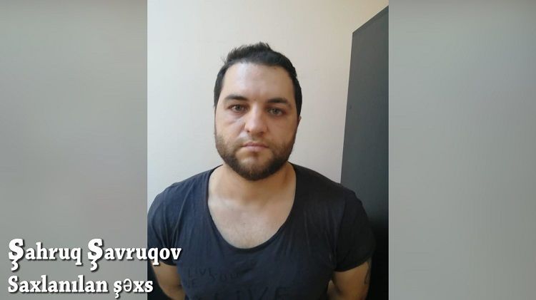 В Баку у задержанного за наркотики человека изъяли пистолет