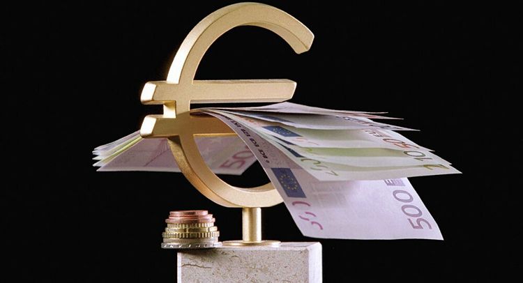 EU GDP plummets 2.7 percent year-on-year in first quarter