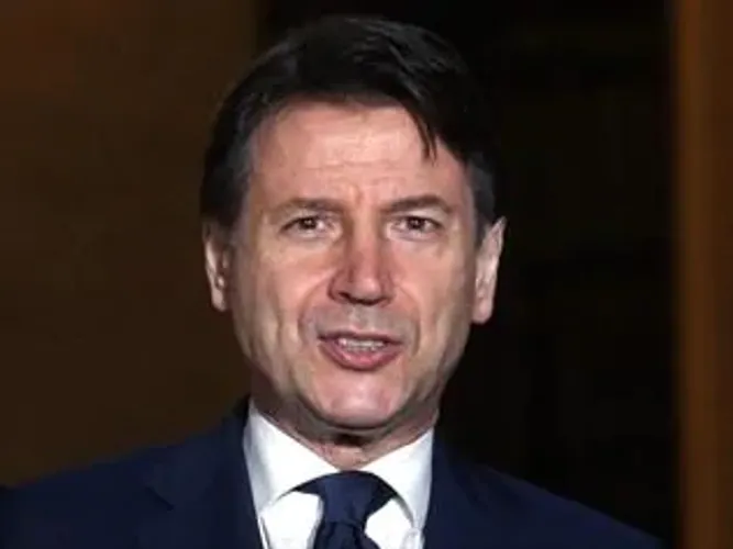 Italian PM warns regions against unilateral moves to lift restrictions