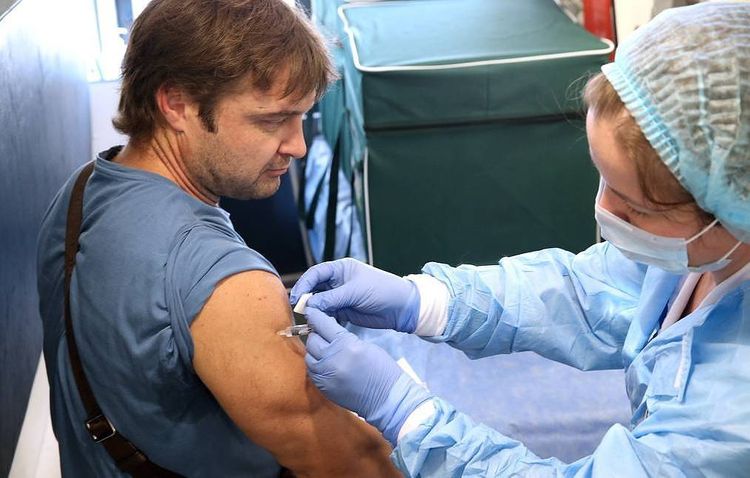 Russian Health Ministry plans mass vaccination against coronavirus for October